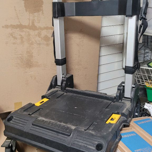 디월트 티스텍 캐리어