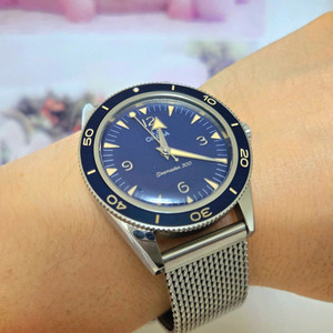 오메가 씨마스터 300 헤리티지 청판 민트급 급매