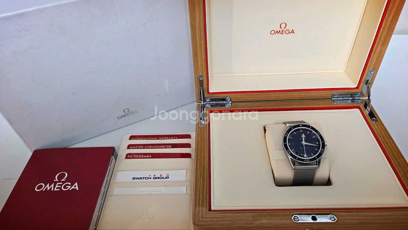 오메가 씨마스터 300 헤리티지 청판 민트급 급매--7