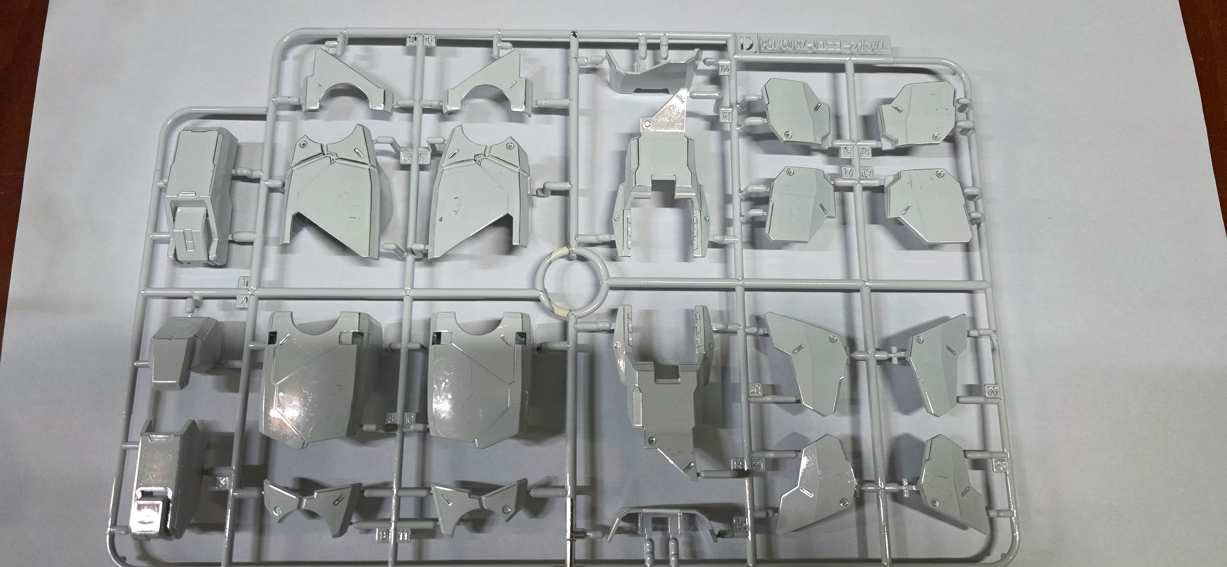 반다이 PG 유니콘 건담 최종결전(녹색) 하비원 사제코팅(흰색만)--7