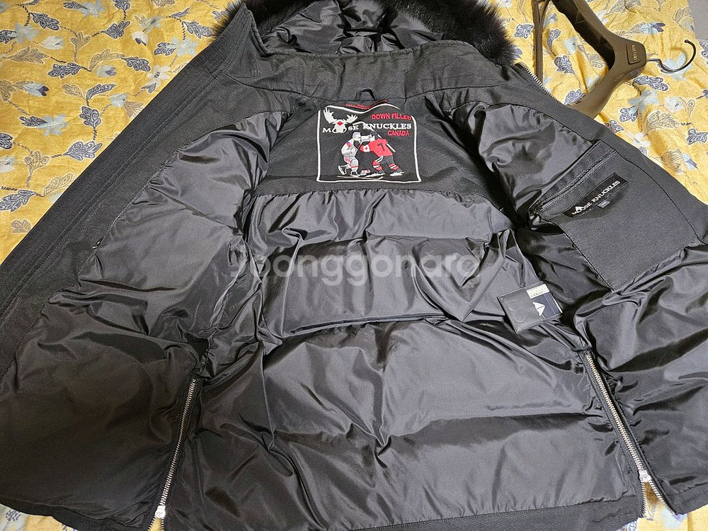 무스너클 쓰리쿼터 팔아요(M)23년식 거의새것--3