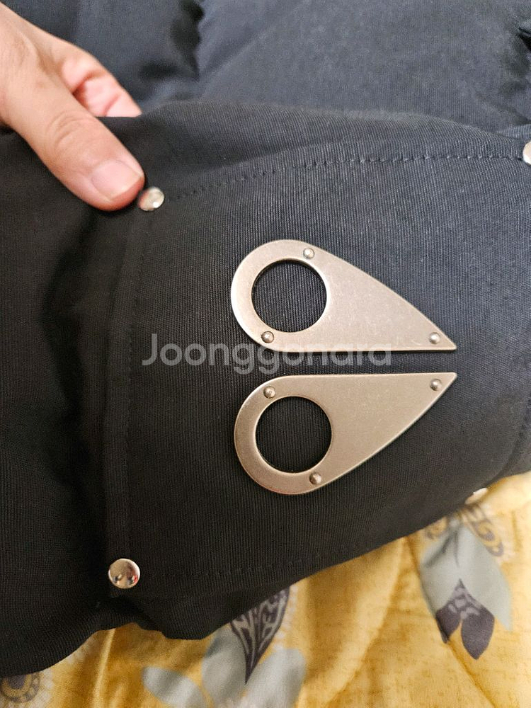 무스너클 쓰리쿼터 팔아요(M)23년식 거의새것--9