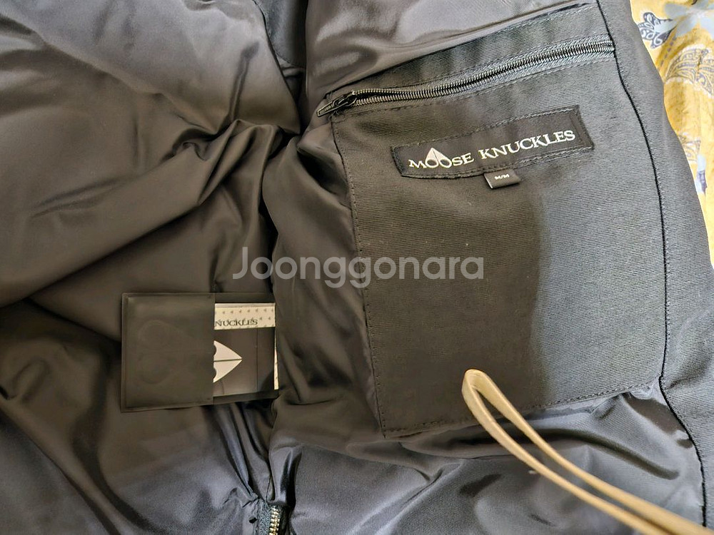 무스너클 쓰리쿼터 팔아요(M)23년식 거의새것--5