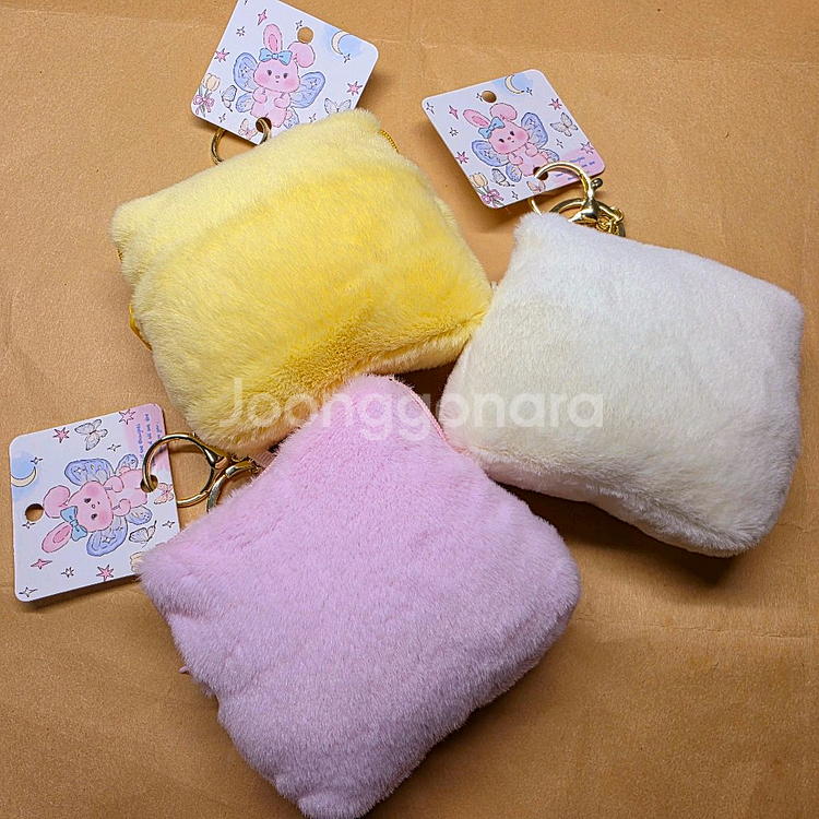 산리오 사각 동전지갑 인형키링. 새제품 마이멜로디(핑크), 폼폼푸린(노랑), 포챠코(크림) 3개.--1