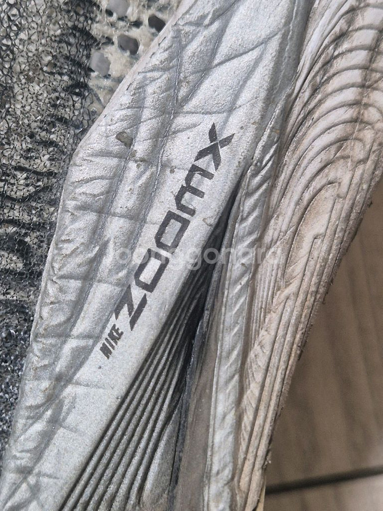 정품 나이키 런닝화 베이퍼플라이3 275--6