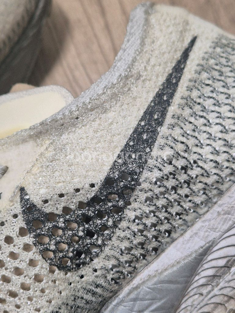 정품 나이키 런닝화 베이퍼플라이3 275--7