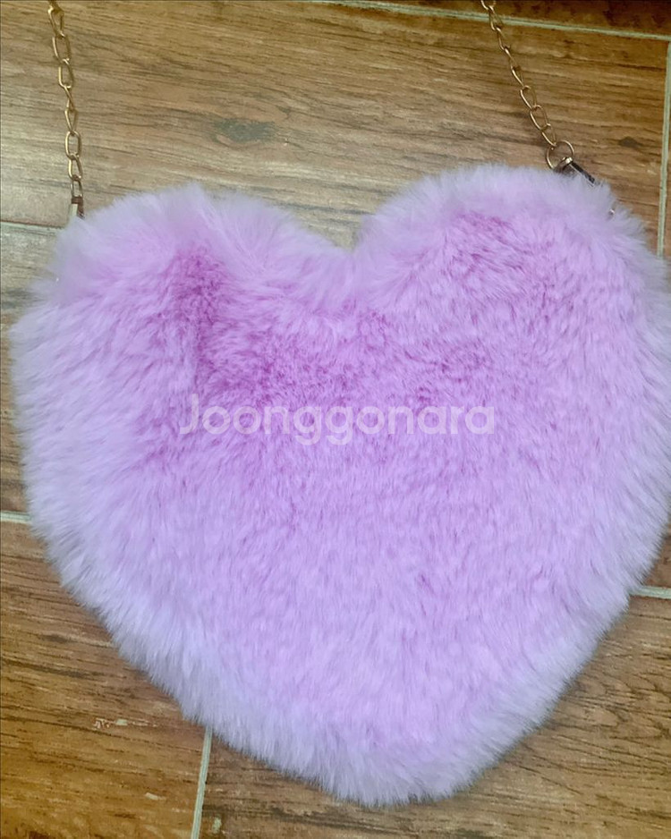 하트 모양 퍼 크로스백 1+1--0