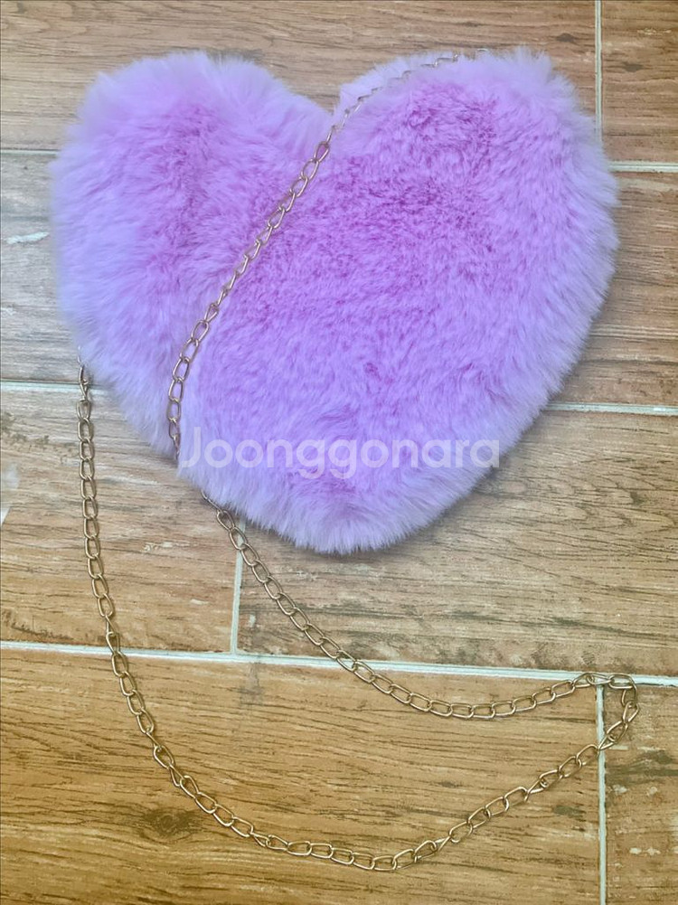 하트 모양 퍼 크로스백 1+1--2