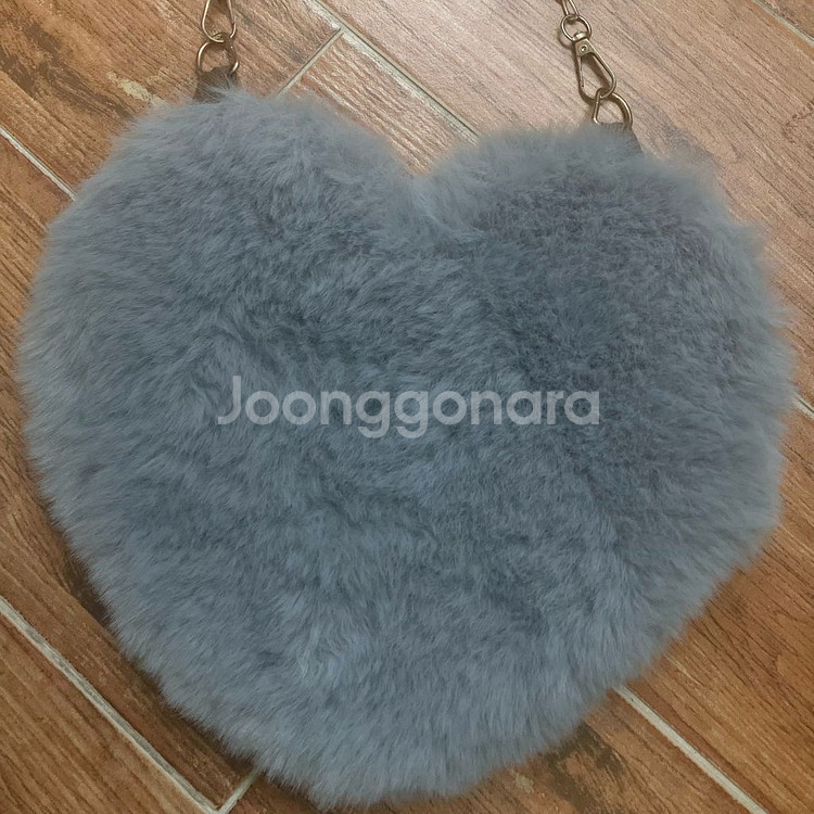 하트 모양 퍼 크로스백 1+1--3