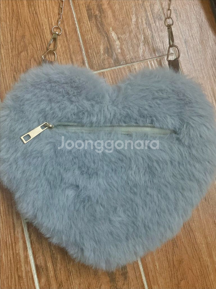 하트 모양 퍼 크로스백 1+1--4