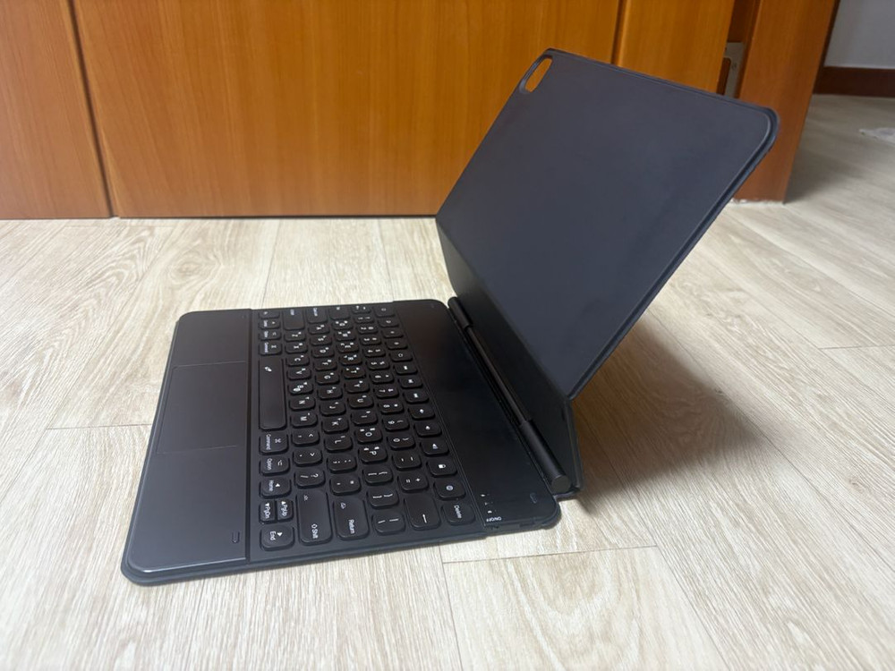 태블릿 매직키보드--3