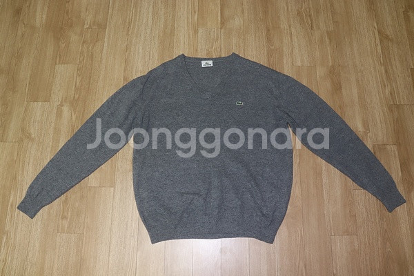 (105) 1333. 라코스테/그레이 브이넥니트--0