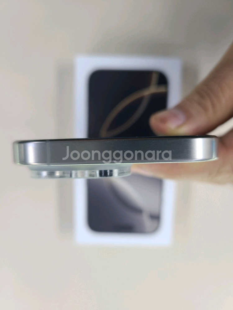 아이폰16프로 128G 밧데리100프로 무기스 자급제폰 실사용3개월 ^^--4