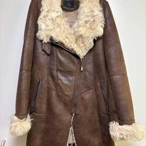 에스솔레지아 양털 무스탕 코트 66사이즈-77사이즈