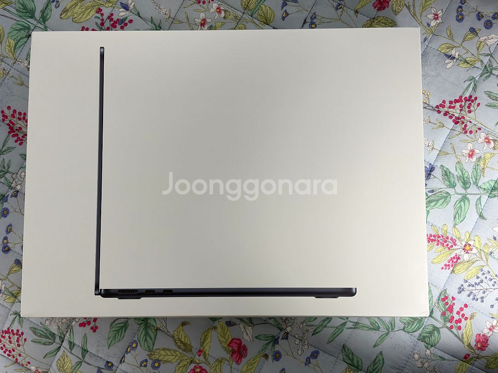 맥북에어 M2 13인치 8cpu, 10gpu, 24g ram, 512g ssd 정품풀박스 애플케어--0