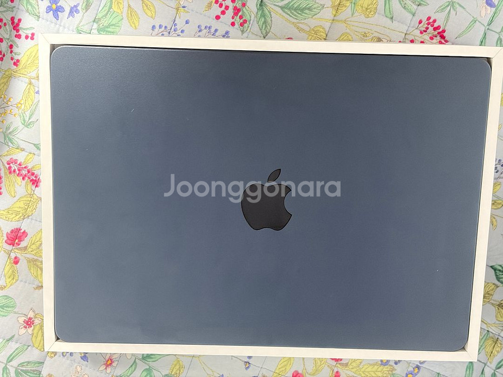 맥북에어 M2 13인치 8cpu, 10gpu, 24g ram, 512g ssd 정품풀박스 애플케어--1