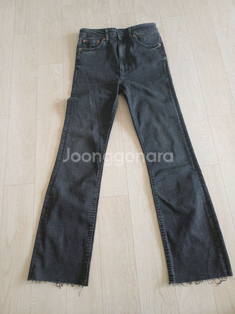 ZARA 블랙 데님 세미부츠컷 팬츠 EU36(24인치정도)--0