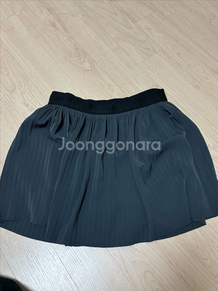 풋조이 플리츠 스커트--3