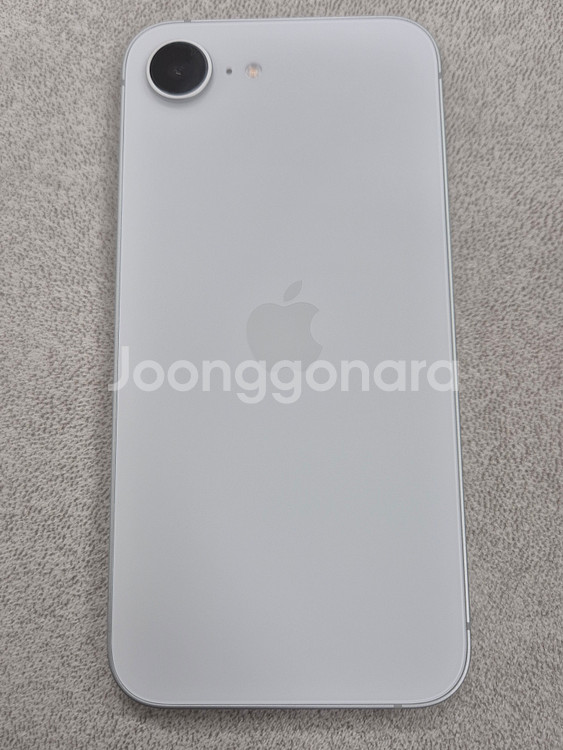 아이폰 16E 판매합니다[64만]--7