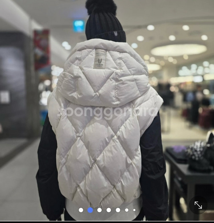 라이프워크 여성 다이아 퀼팅 리버시블 후드 다운 조끼패딩--1