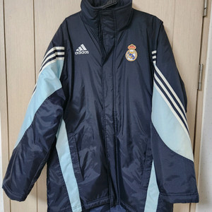 아디다스 레알마드리드 벤치 파카 사이즈L