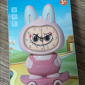 보드 타는 라부부 탁상 시계 판매합니다