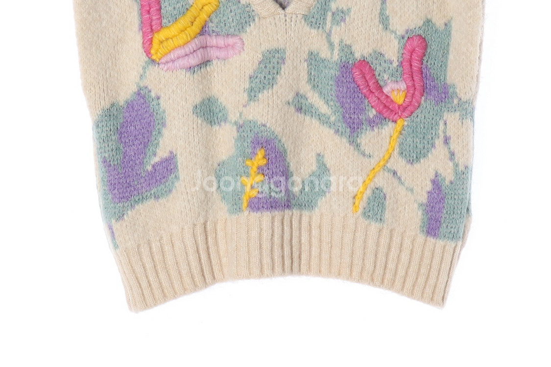 [M]자라 베이지 자수 플로럴 브이넥 오버핏 니트 조끼 베스트--2