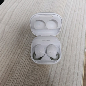 갤럭시 버즈2 화이트