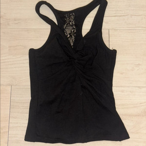 레이스 디테일 나시