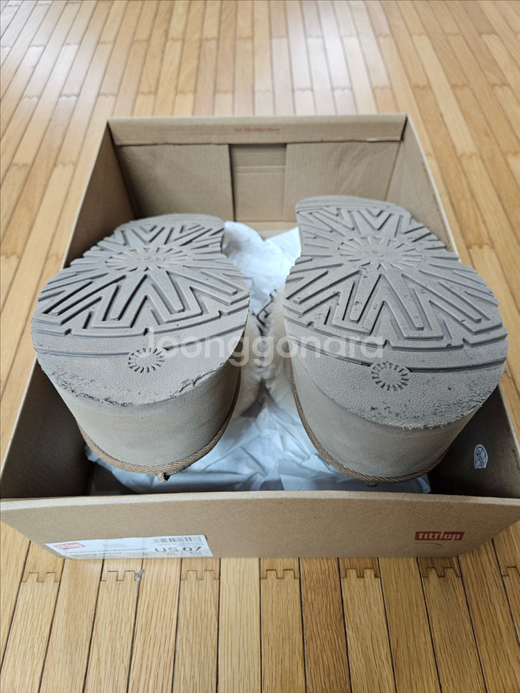 서울)UGG 어그 슬리퍼(250mm)--4