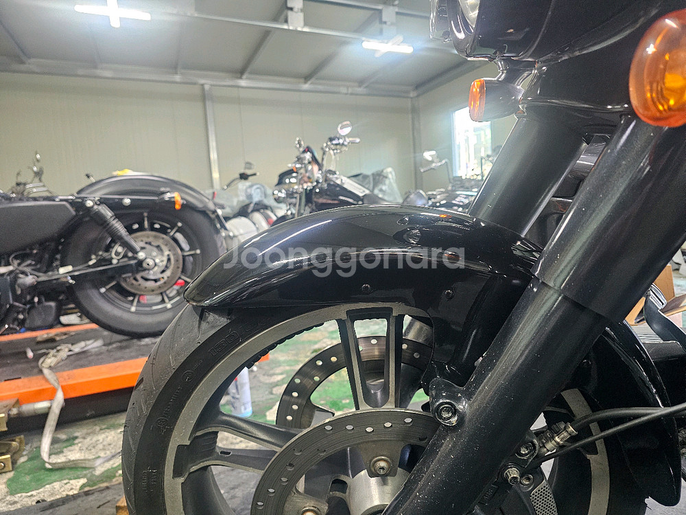 할리데이비슨 투어링 프론트휀다 거의새상품--6