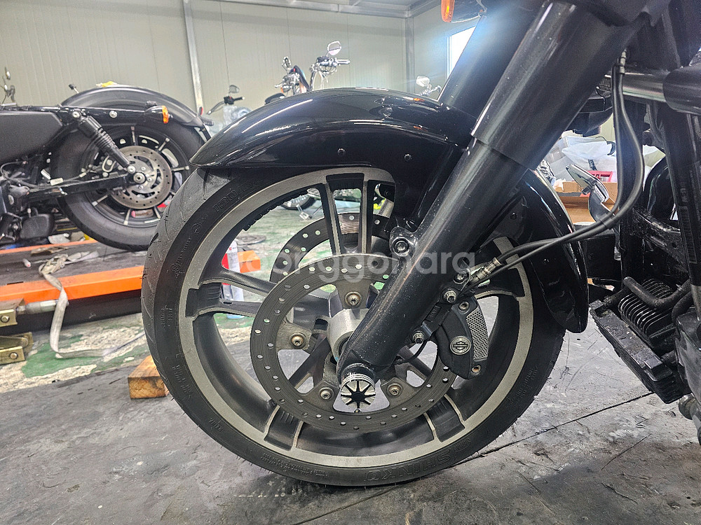 할리데이비슨 투어링 프론트휀다 거의새상품--7