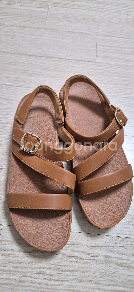 핏플랍 여성샌들 250사이즈--0