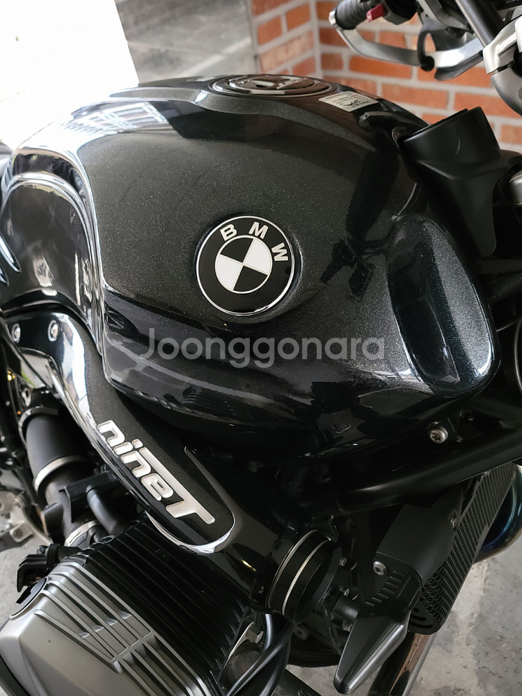 BMW 알나인티 r9t 스크램블러 21년식 블랙 튜닝 팝니다.--4