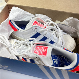 아디다스 슈퍼스타 아윤 새상품