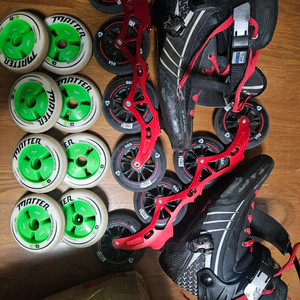 마라톤 레이싱 인라인스케이트 팝니다.(발275)