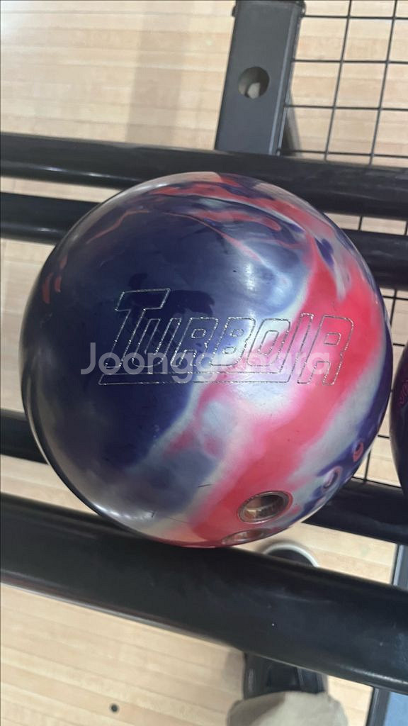 에보나이트 볼링공--1