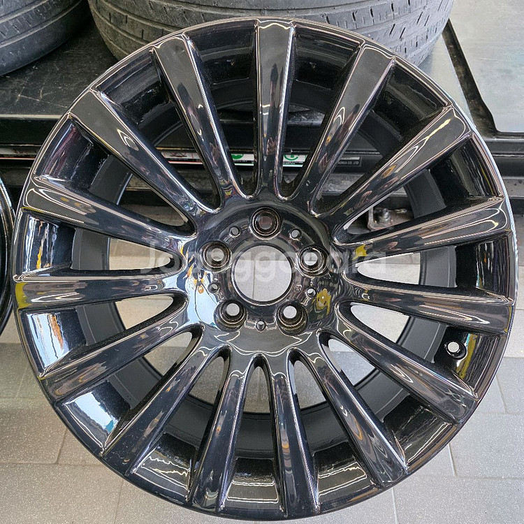 BMW 19인치 7시리즈 F바디 F01 정품 휠타이어 세트 팔아요--1