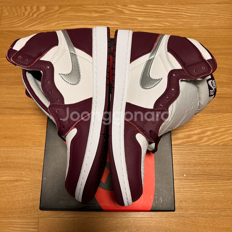 나이키 조던 1 하이 보르도 275 BO JP 스니커즈--1