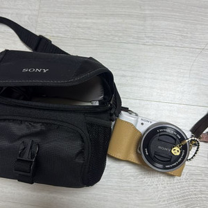 소니 알파 미러리스 5100 카메라 이미지