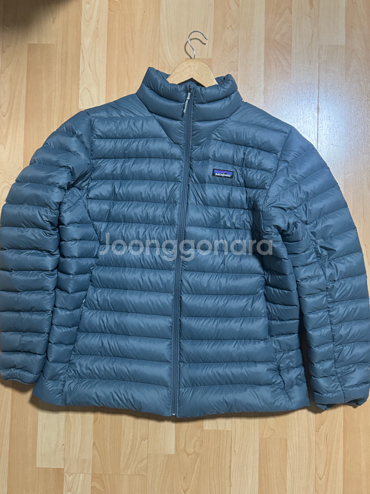 파타고니아 경량패딩 xl 실착 1회 상태 최상--2
