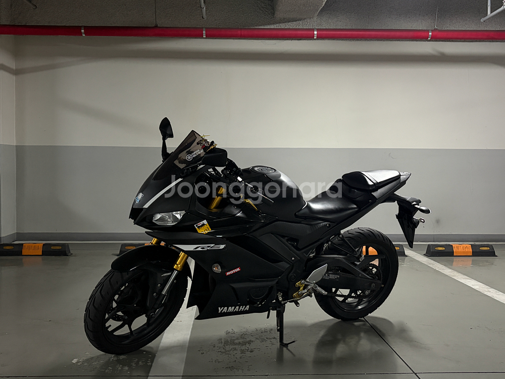 야마하 YZF-R3 스포츠바이크--1