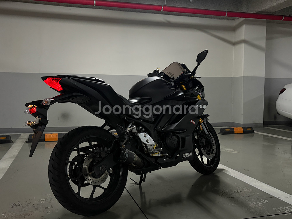야마하 YZF-R3 스포츠바이크--3