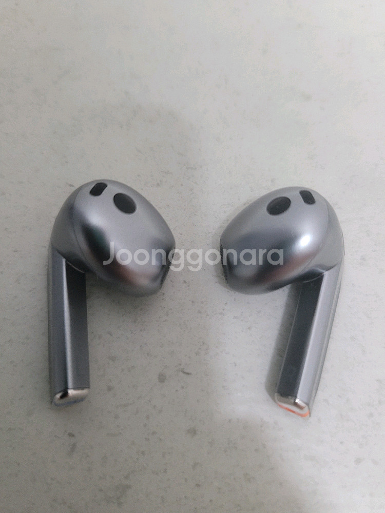 갤럭시 버즈3실버 판매합니다--3