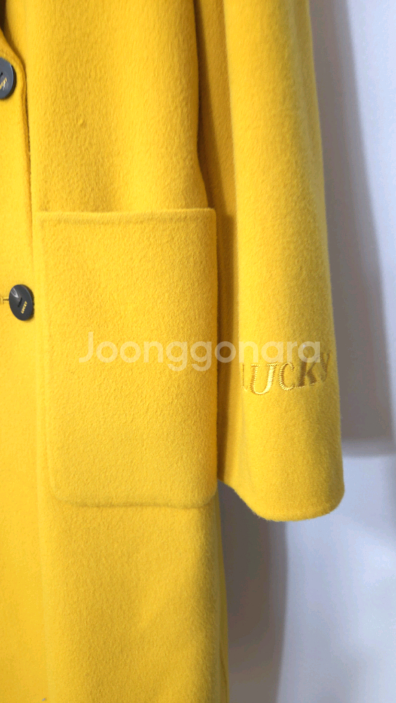 럭키슈에뜨 머스터드 더블 브레스트 롱코트 38 사이즈--4