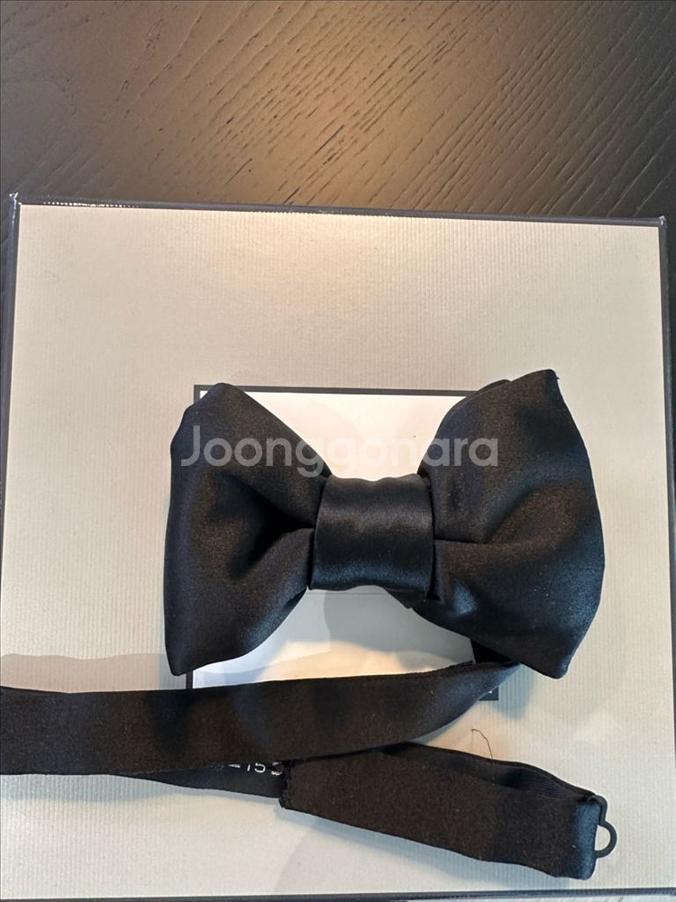 톰포드 실크 나비넥타이--0