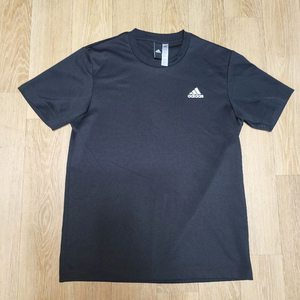 남녀공용 아디다스 라운드 반팔티셔츠