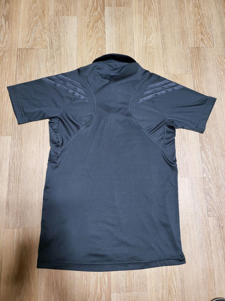 남녀공용 아디다스 기능성 반팔티 카라티셔츠 팝니다--1