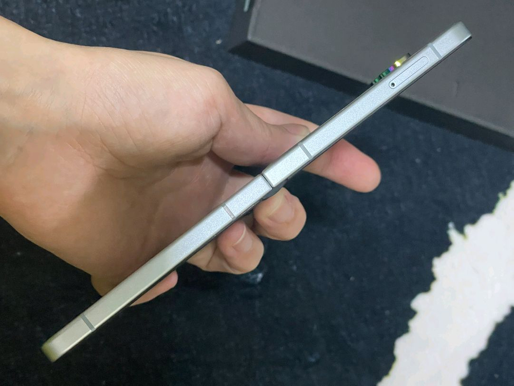 (삼케플O) 갤럭시 Z플립7 삼성닷컴 전용컬러 (민트) 이미지