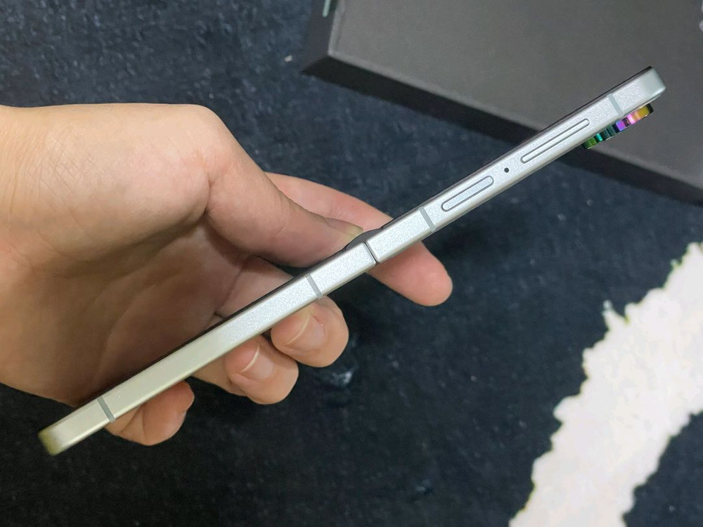 (삼케플O) 갤럭시 Z플립7 삼성닷컴 전용컬러 (민트) 이미지